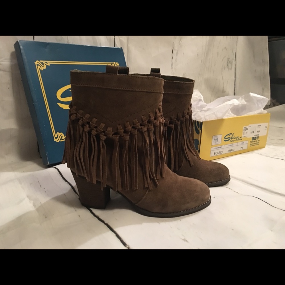 Sbicca 7.5 Real Leather Fringe Booties